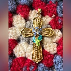 Vintage Pendant Cross Gold Over Sterling Silver.